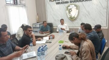 AKBP dan PERMIL Karo Gelar Aksi Damai di Depan Mapolres Karo Dengan Tertib..!!! Bacakan Pernyataan Sikap